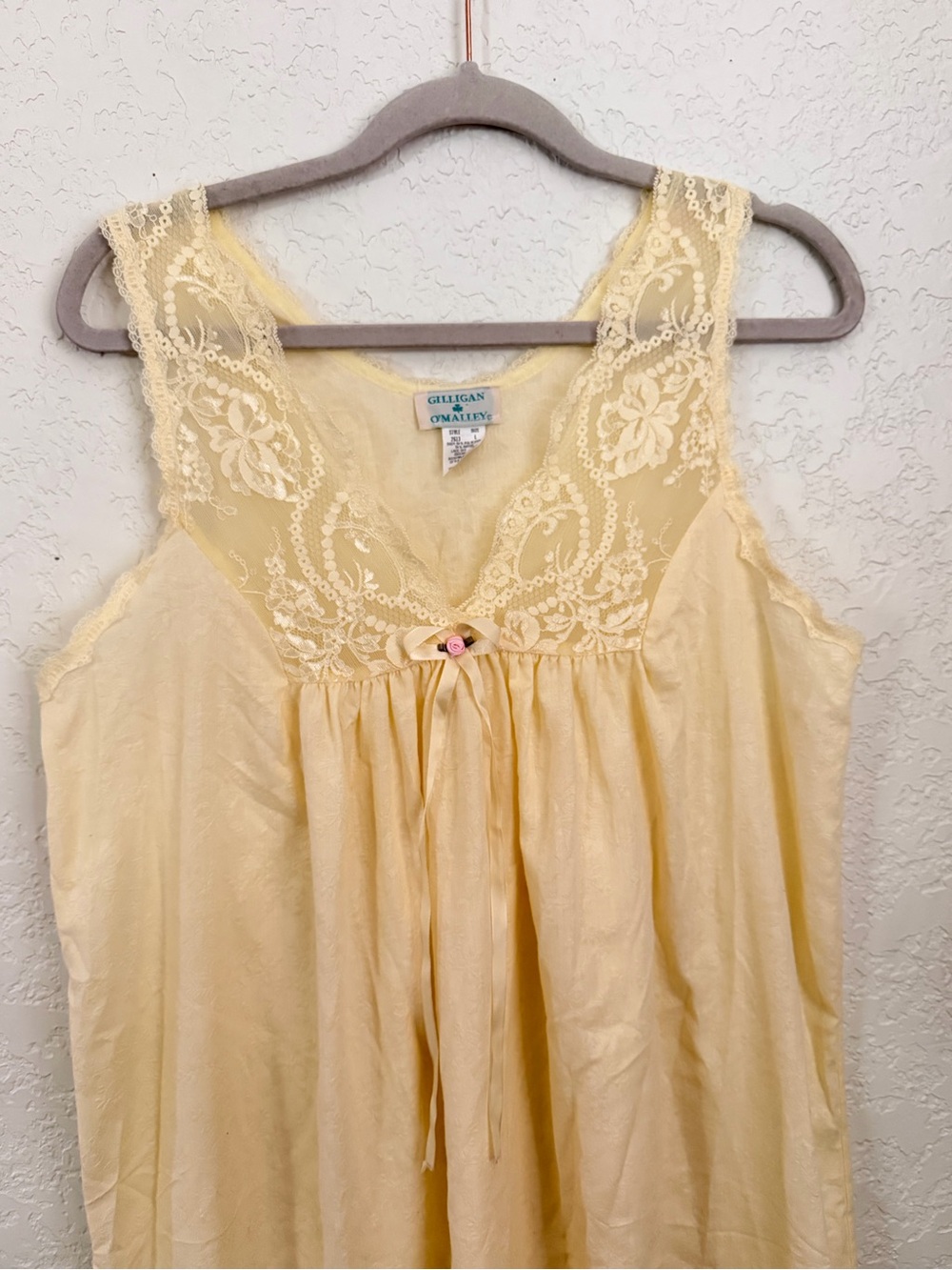 Gilligan & O'Malley Pale Yellow Lace-Trim Nightgown with Bow